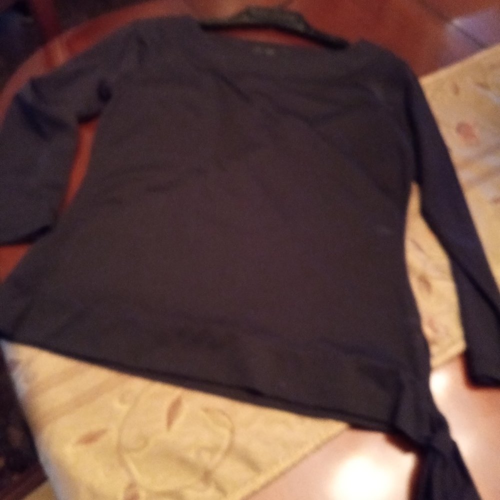 Apostrophe black PM knit top